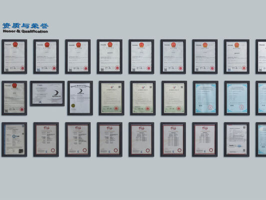 D4 LED防湿ランプ 最大 160 LPW DIP パワー/3CCT/3-相変化 1SKU=12SKU 駐車場,工場などの多くのアプリケーションに理想的なソリューションです