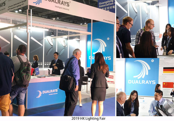 300W 150LPW HB5 スーパーハイベイ DIP パワー (100%-80%-60%), 3 CCT と 30W@3 HRS 緊急機能はオプション