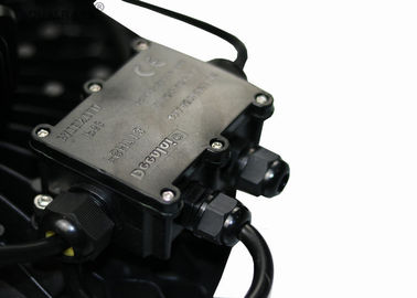 反腐食UFO LED高い湾ライト100W IP65低いまぶしさの適用