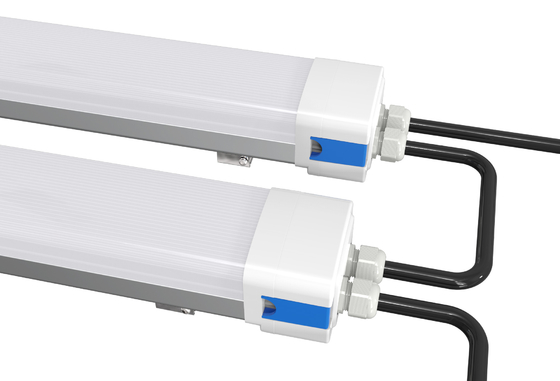 IK08研修会の倉庫のための三証拠LEDライト40W IP66 5ft防水AlのPC